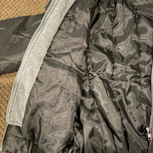 Jacket - Picture 5 of 5